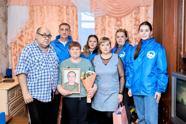 В Нижегородской области волонтеры Победы поздравляют матерей участников СВО в преддверии Дня матери